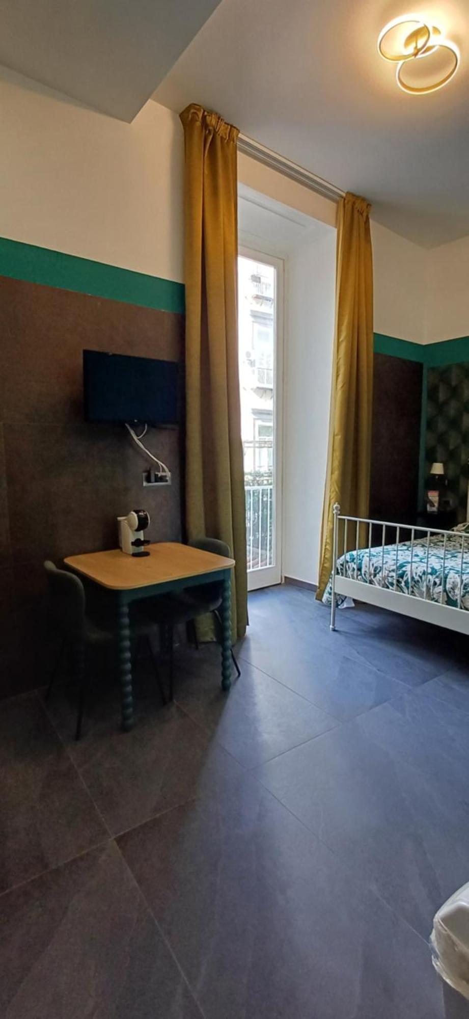 La Stanza A Parte Hotel Napoli Bagian luar foto