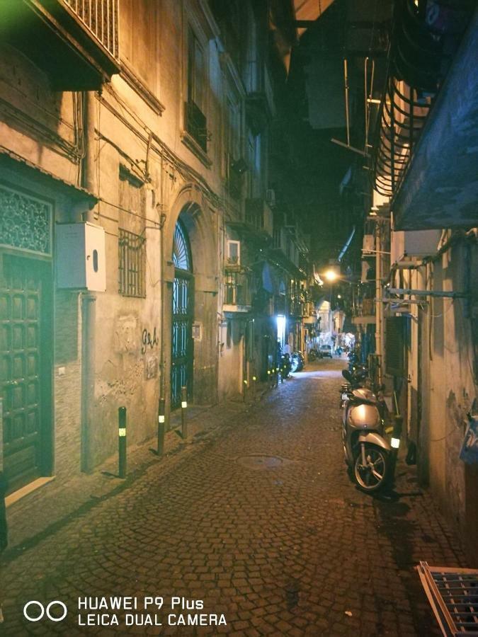 La Stanza A Parte Hotel Napoli Bagian luar foto