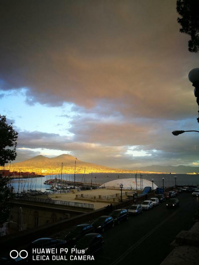La Stanza A Parte Hotel Napoli Bagian luar foto